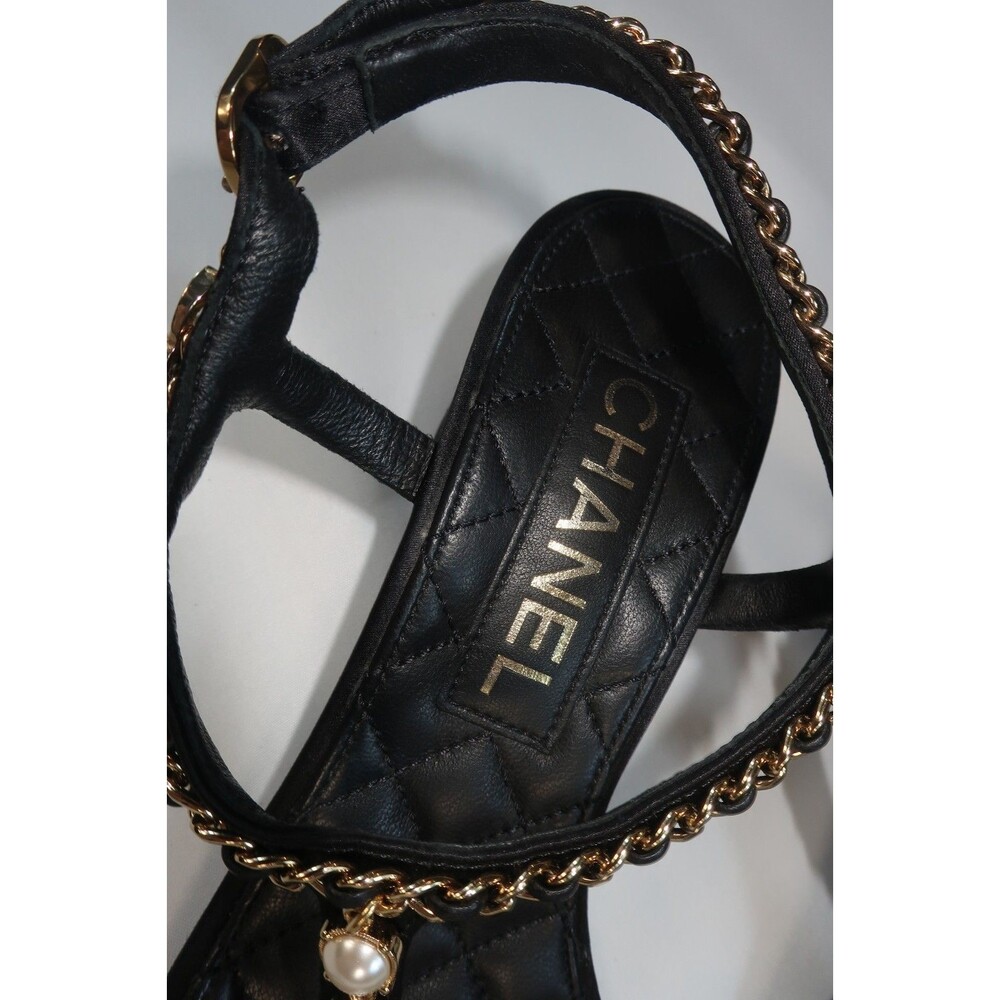 Chanel Black Lambskin Quilted Chain Sandals Pearl Heels T Strap 2022 Size 36 6 - Picture 4 of 13